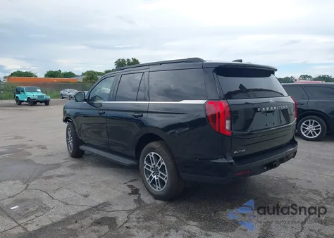 2025 Ford Expedition Active z USA, uszkodzony, nr VIN 1FMJU1J81SEA23386